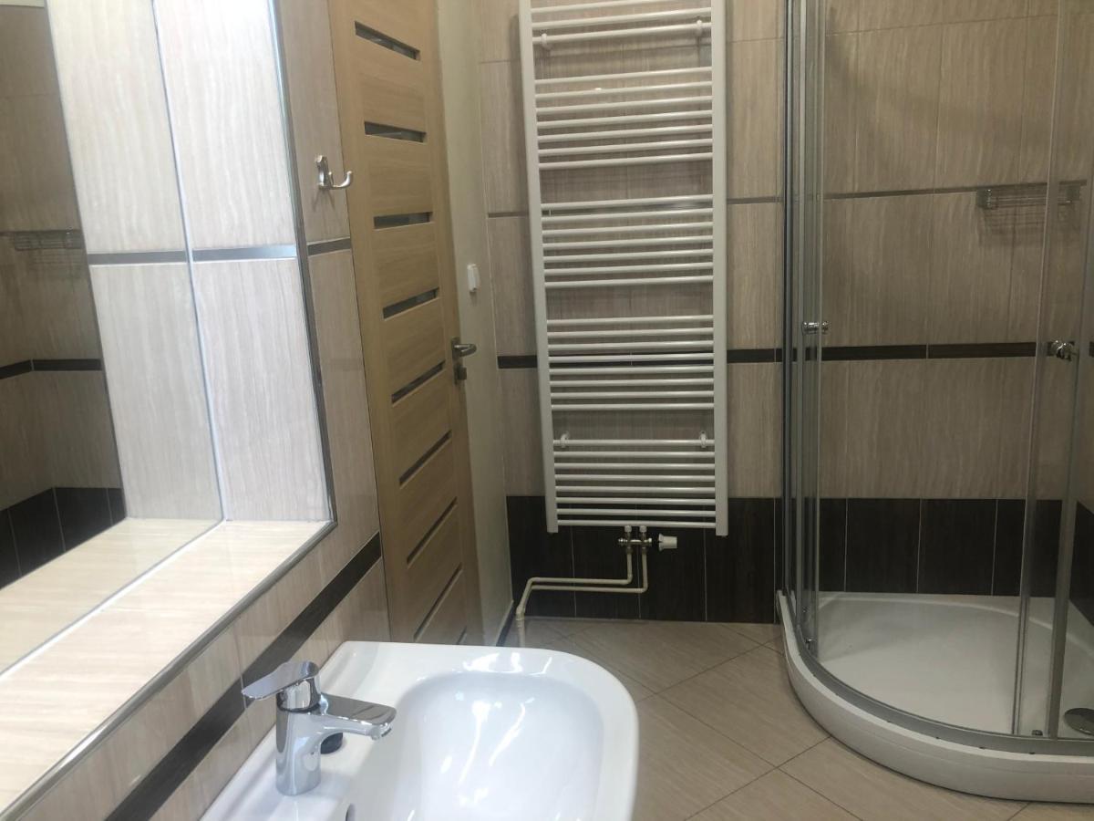 Dnm Inn Korycany Buitenkant foto