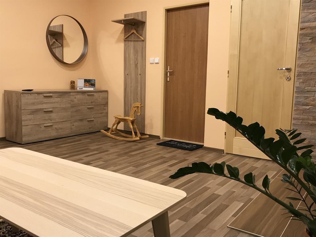Dnm Inn Korycany Buitenkant foto