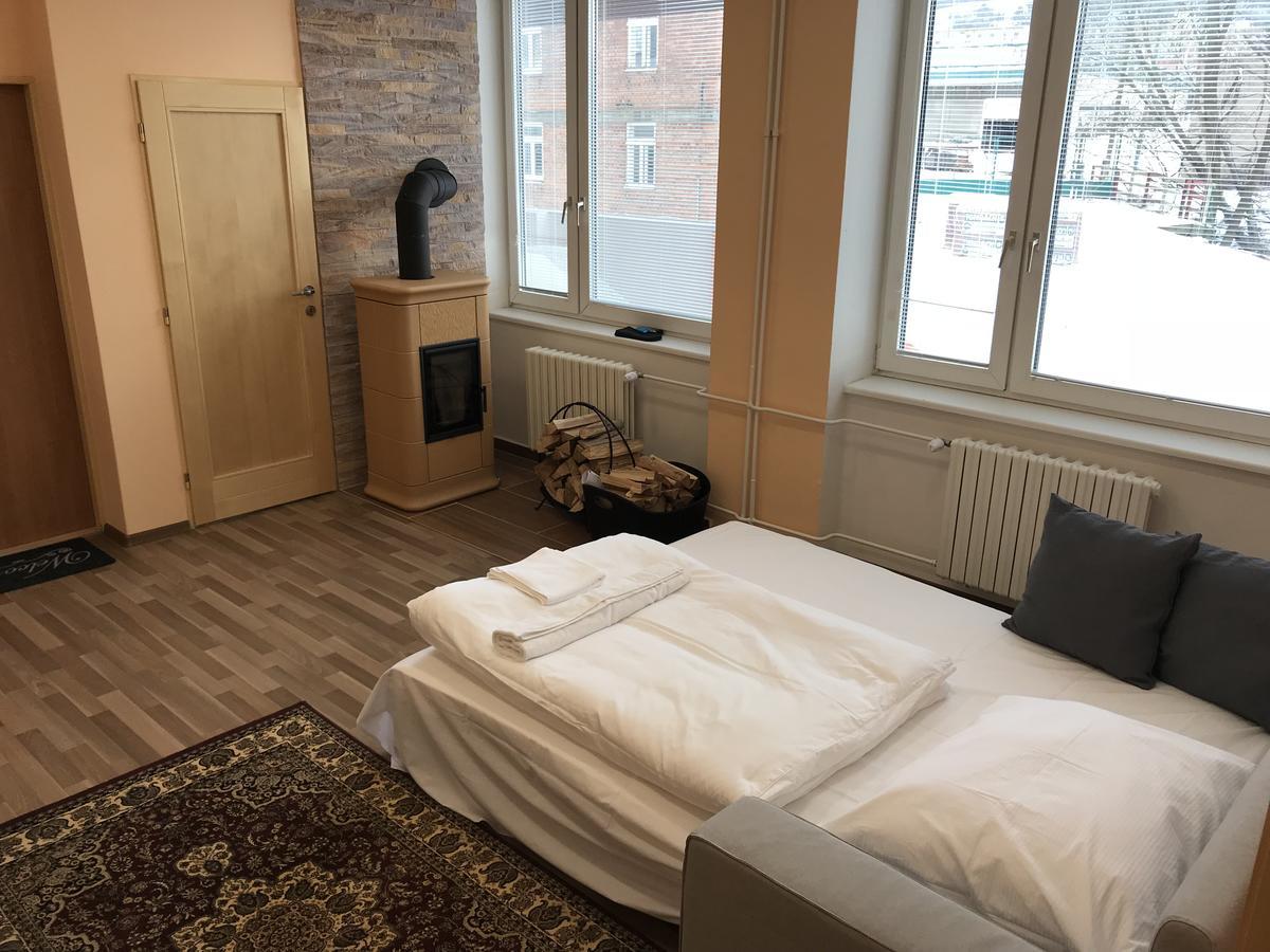 Dnm Inn Korycany Buitenkant foto