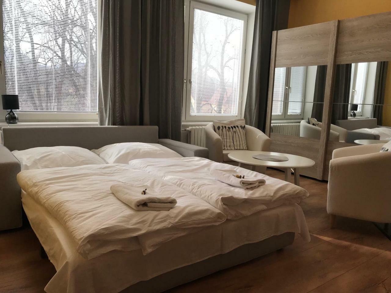 Dnm Inn Korycany Buitenkant foto